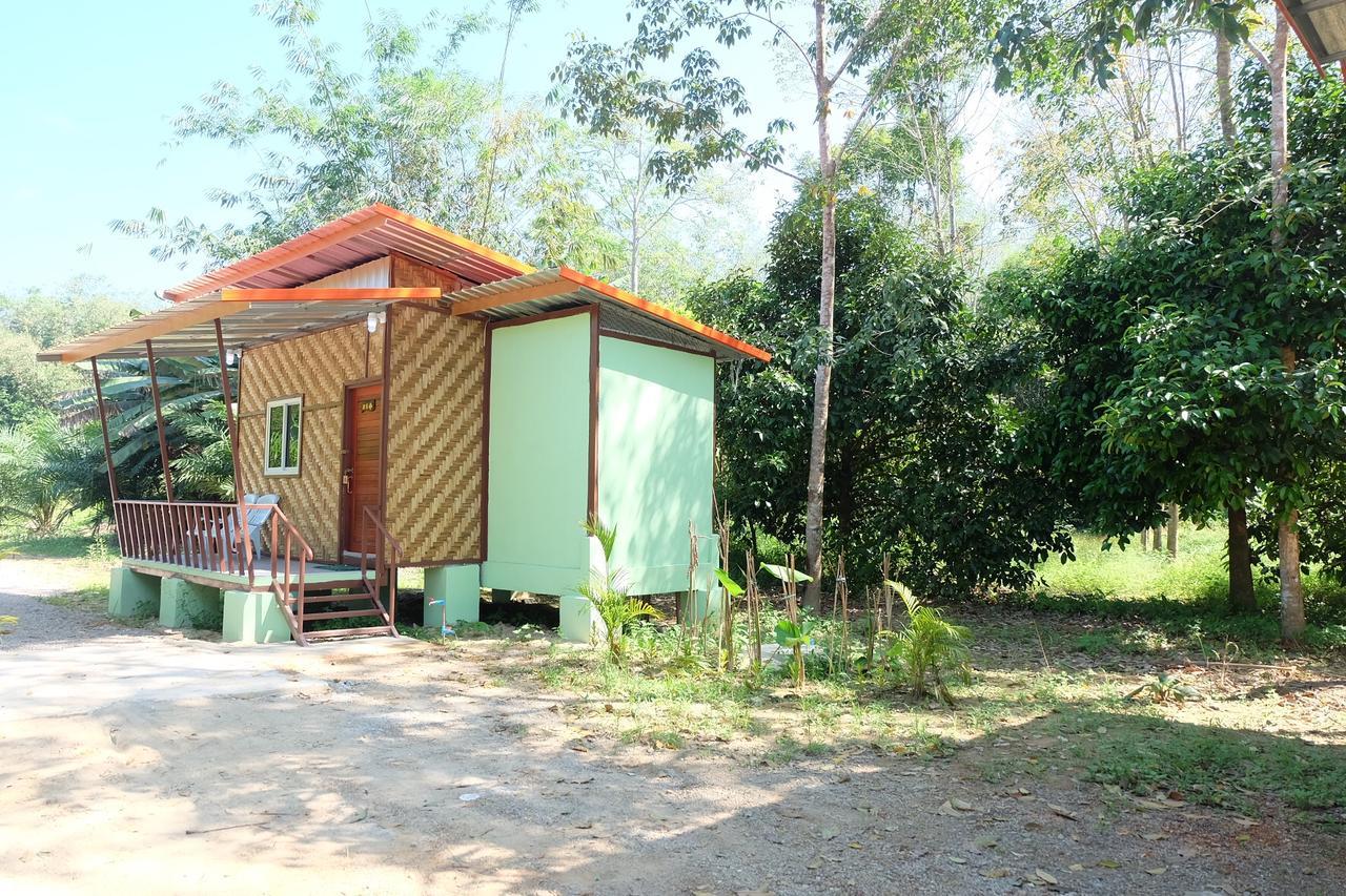 Khaosok Bamboo Huts Resort Khao Sok National Park Exterior foto