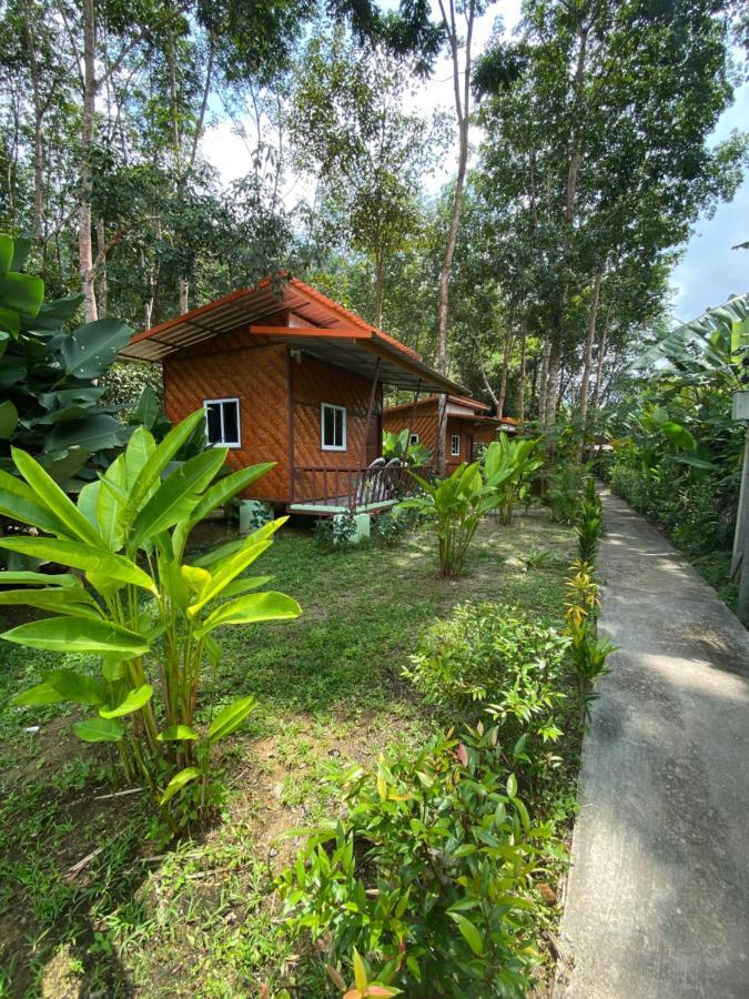 Khaosok Bamboo Huts Resort Khao Sok National Park Exterior foto